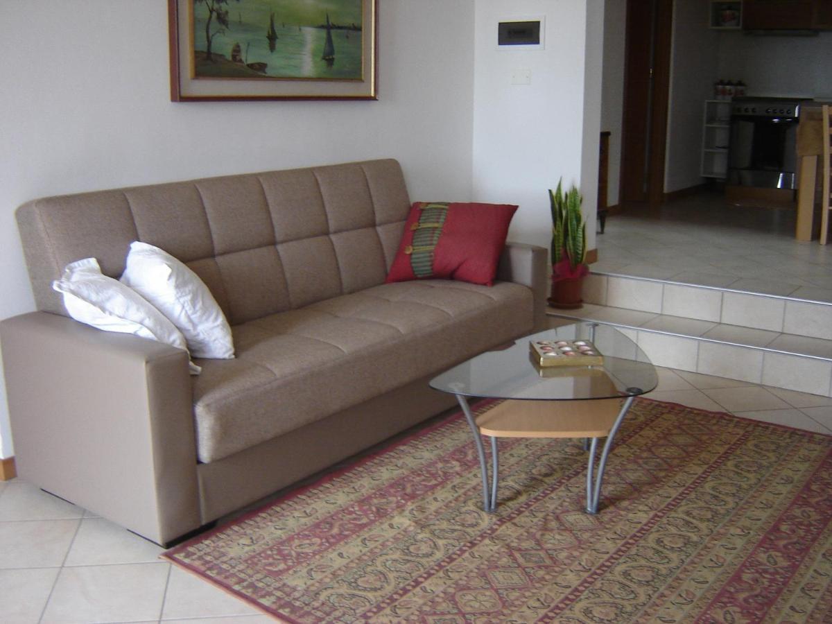 Casa Del Sole Apartment Gavardo Bagian luar foto