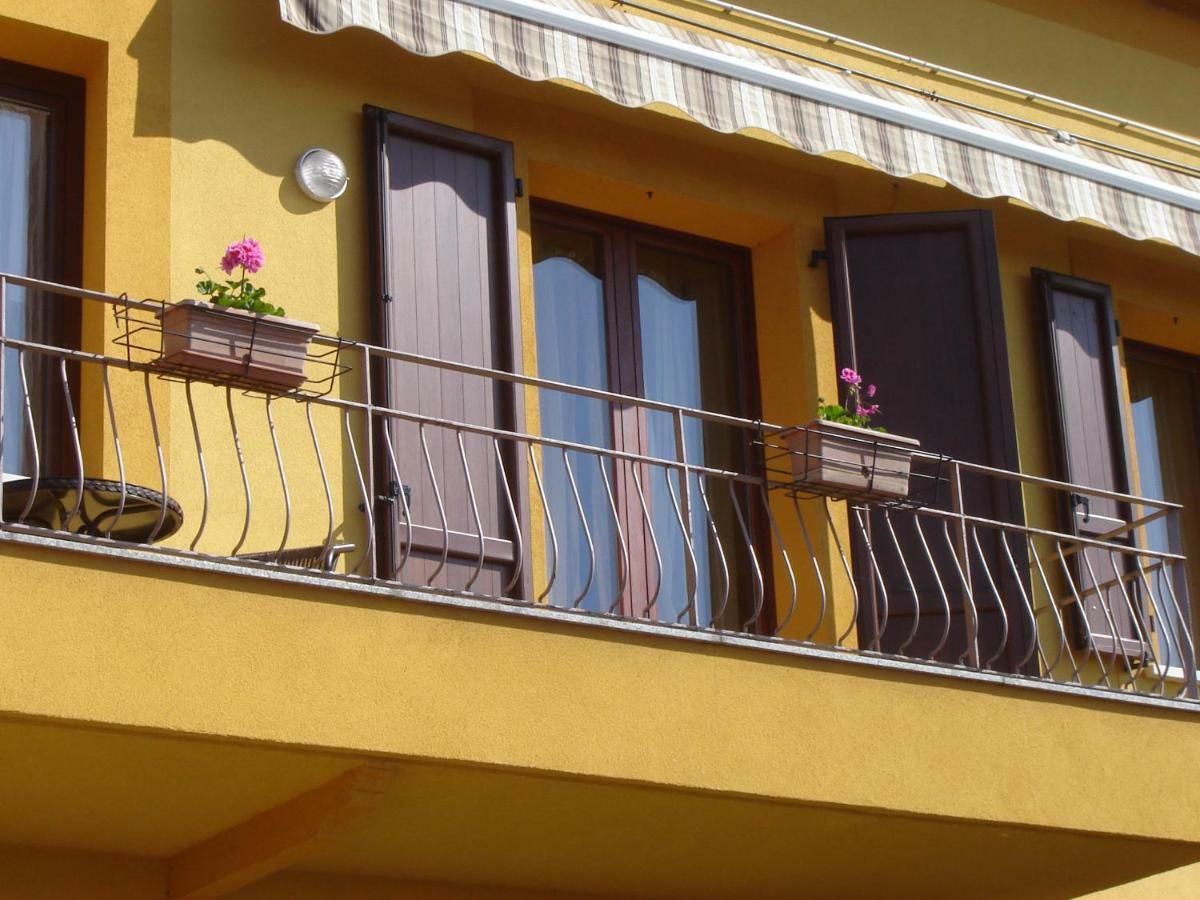 Casa Del Sole Apartment Gavardo Bagian luar foto