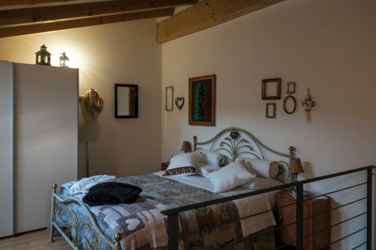 Casa Del Sole Apartment Gavardo Bagian luar foto